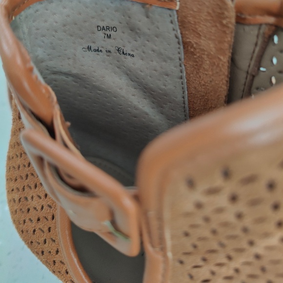 NEW Donald J Pliner Ankle Bootie Size 7 - Picture 7 of 9